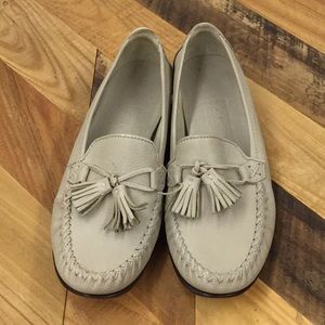 Cole Haan Beige Moccosins